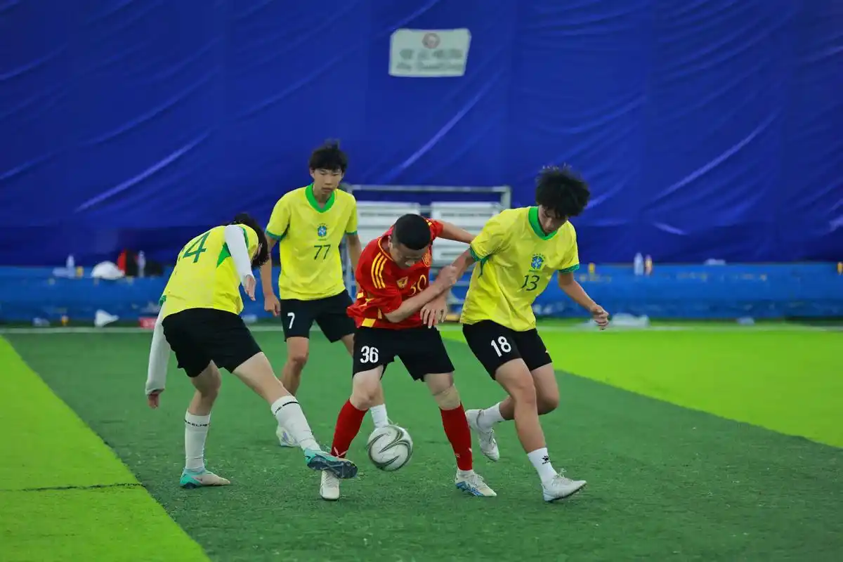 欧冠对决：曼联 VS RB莱比锡